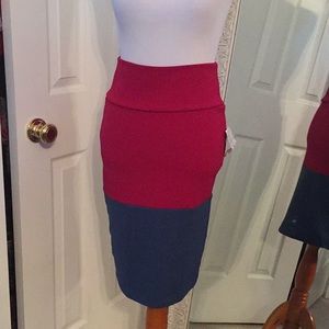 Lularoe Cassie Size Small NWT